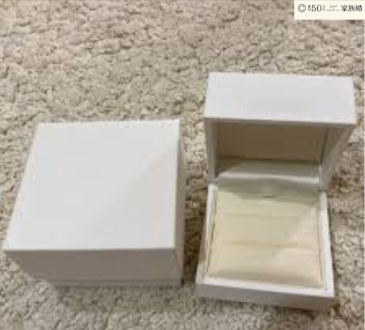 家族婚の準備アイテム実例｜リングピローの代替品